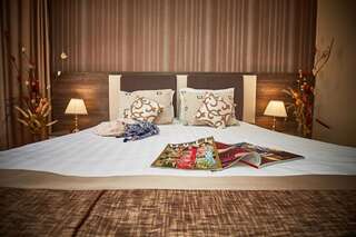 Отель Hotel Sinaia Синая Двухместный номер Делюкс с 1 кроватью или 2 отдельными кроватями, без балкона-2